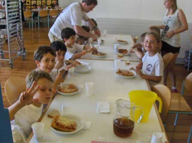 Village Camps International Summer Camp VDC Geneva 2016-08-12 https://www.villagecamps.com/journals_admin/images/310-22-Picture 165.jpg